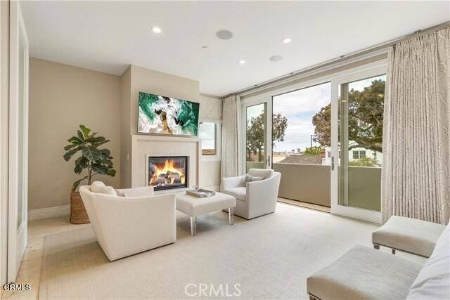 218 Narcissus Avenue, Newport Beach, CA 92625