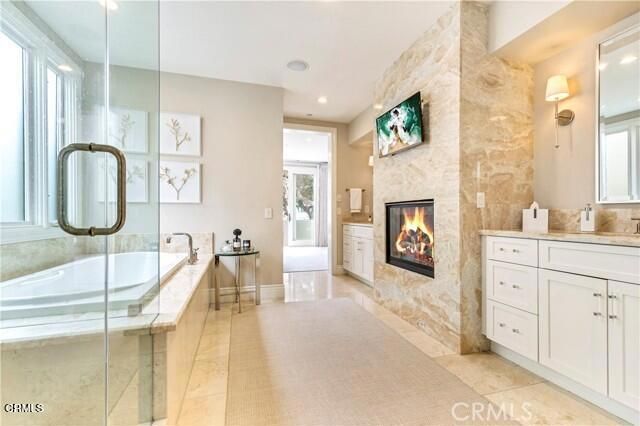 218 Narcissus Avenue, Newport Beach, CA 92625
