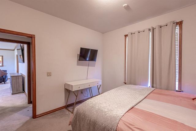 420 Living Springs Trail, Washington, OK 73093