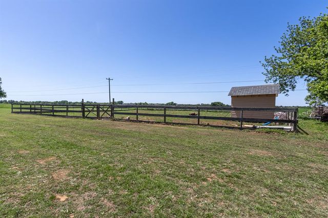 420 Living Springs Trail, Washington, OK 73093
