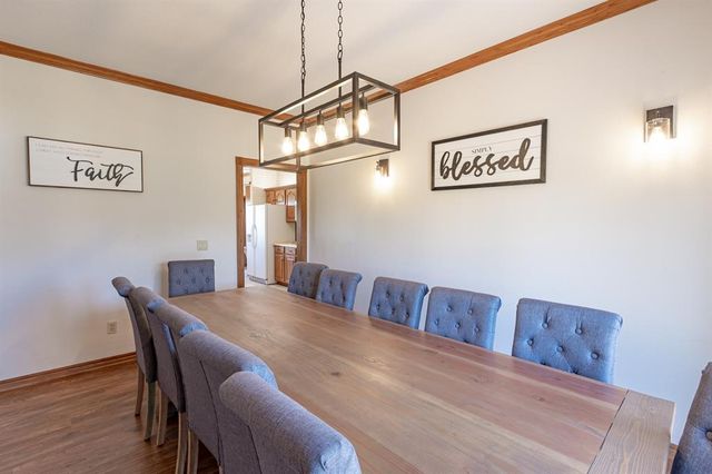 420 Living Springs Trail, Washington, OK 73093