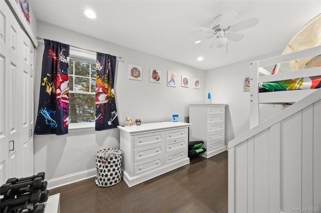 21 Rawlings Drive, Melville, NY 11747