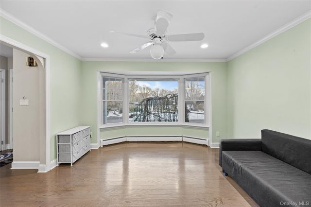 21 Rawlings Drive, Melville, NY 11747