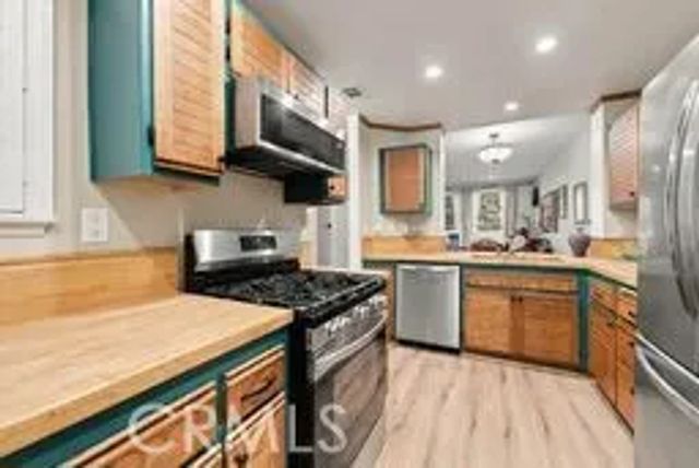 23930 Arroyo Park, Valencia, CA 91355