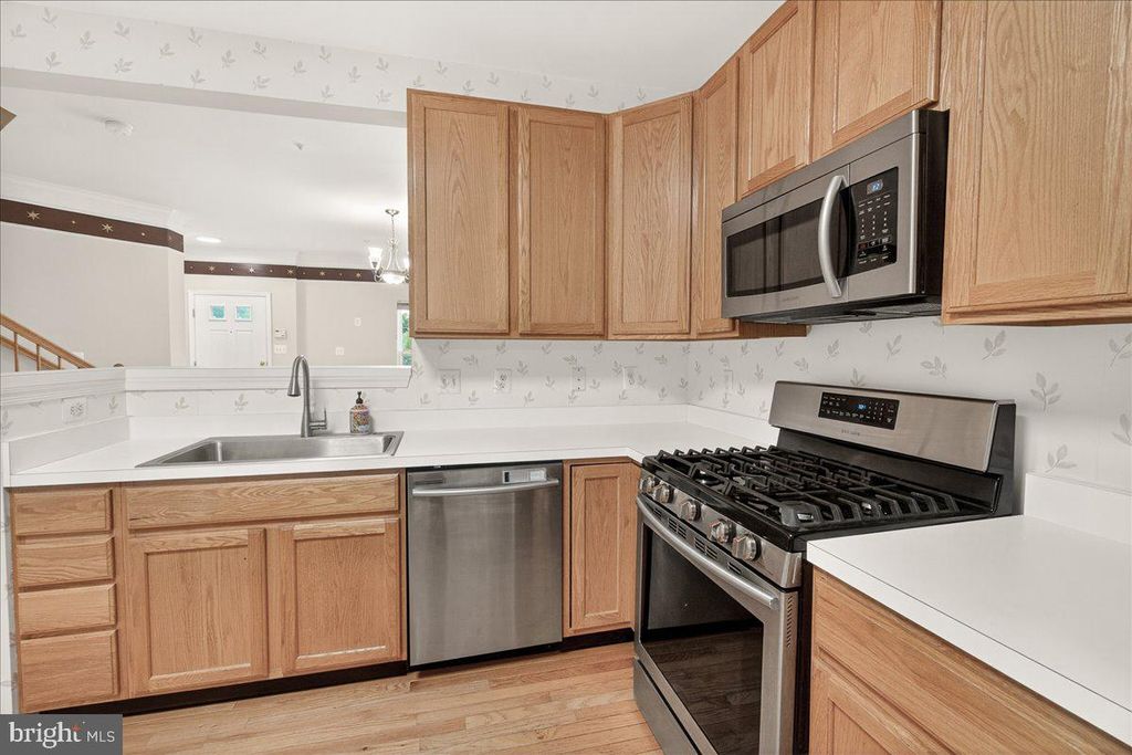 Image 13 of property listing at 1740 DERRS SQ E, Frederick, MD 21701