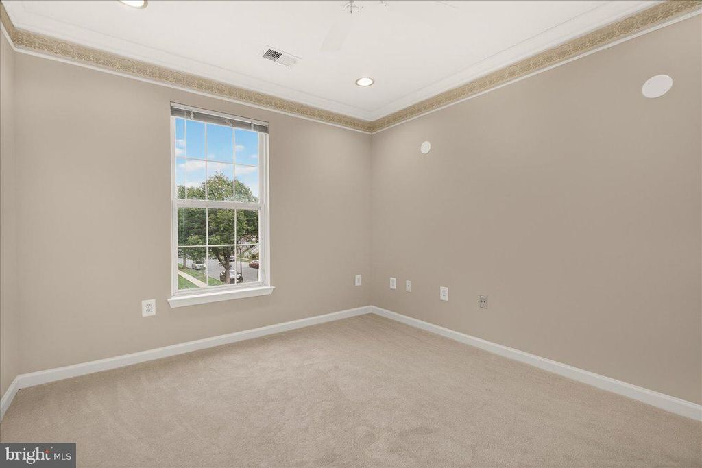 Image 28 of property listing at 1740 DERRS SQ E, Frederick, MD 21701