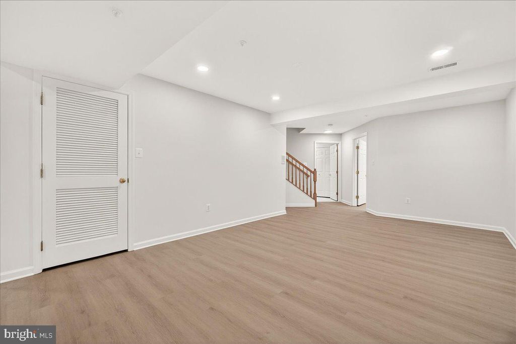 Image 33 of property listing at 1740 DERRS SQ E, Frederick, MD 21701