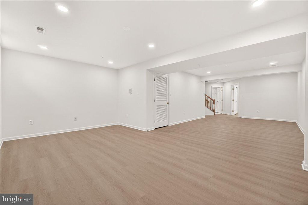 Image 34 of property listing at 1740 DERRS SQ E, Frederick, MD 21701