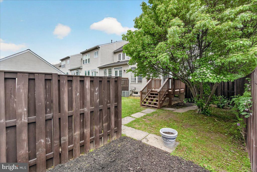 Image 40 of property listing at 1740 DERRS SQ E, Frederick, MD 21701