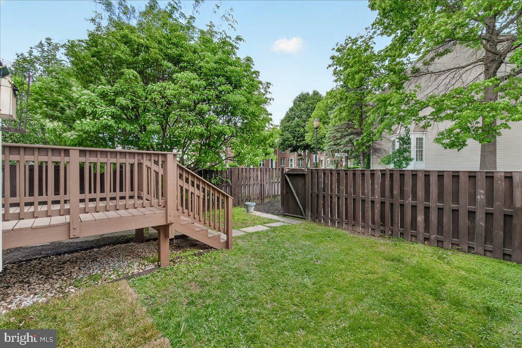 Image 41 of property listing at 1740 DERRS SQ E, Frederick, MD 21701