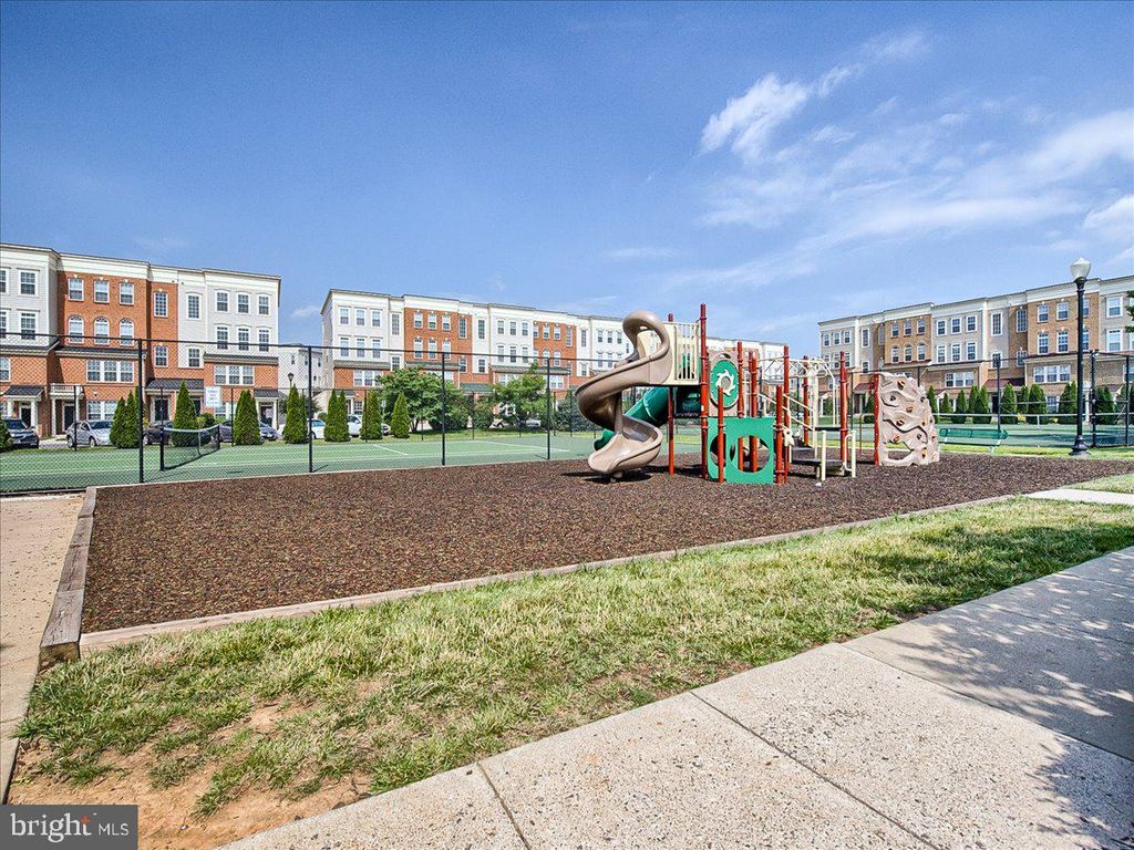 Image 48 of property listing at 1740 DERRS SQ E, Frederick, MD 21701