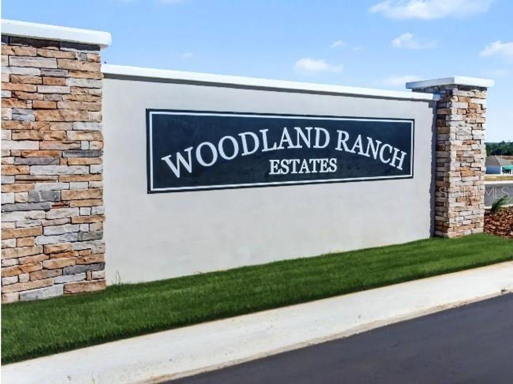 Image 32 of property listing at 600 BROADOAK DRIVE, Dundee, FL 33838