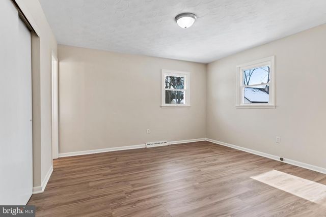 811 W KELLER ST, Mechanicsburg, PA 17055