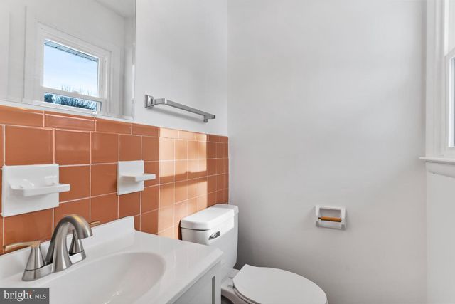 811 W KELLER ST, Mechanicsburg, PA 17055