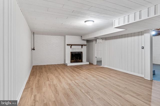 811 W KELLER ST, Mechanicsburg, PA 17055