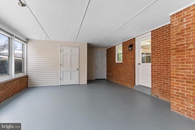 811 W KELLER ST, Mechanicsburg, PA 17055