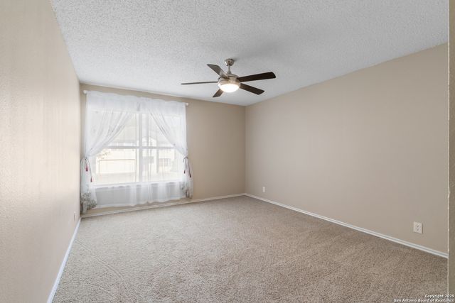 6430 Maverick Trail Dr, San Antonio, TX 78240