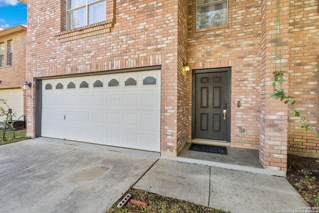 6430 Maverick Trail Dr, San Antonio, TX 78240