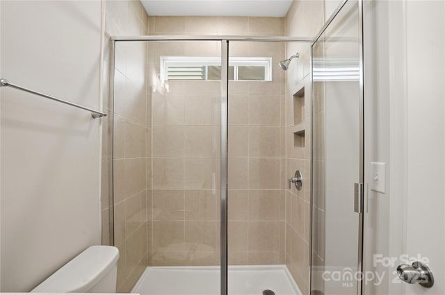 6027 Veld Court, Charlotte, NC 28215