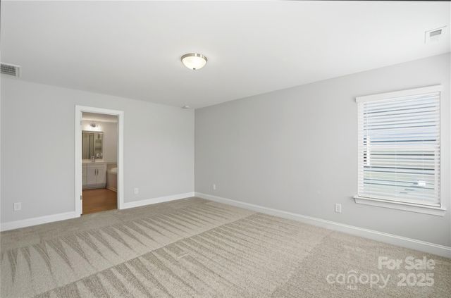 6027 Veld Court, Charlotte, NC 28215