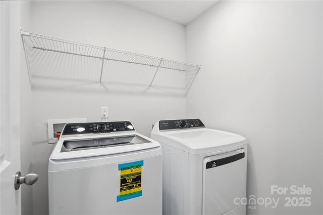 6027 Veld Court, Charlotte, NC 28215