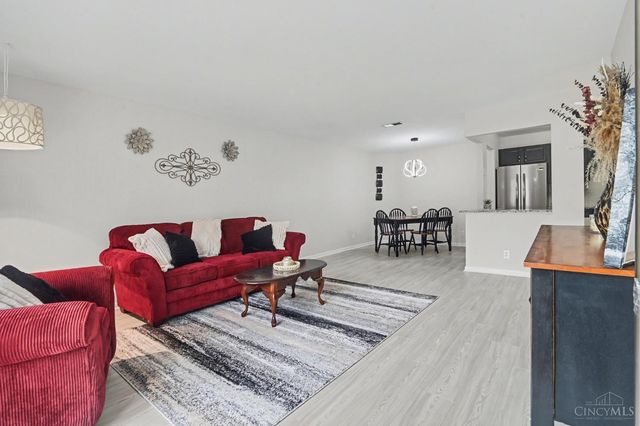 3004 Glenmore Avenue, Cincinnati, OH 45238