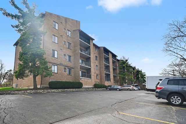 3004 Glenmore Avenue, Cincinnati, OH 45238