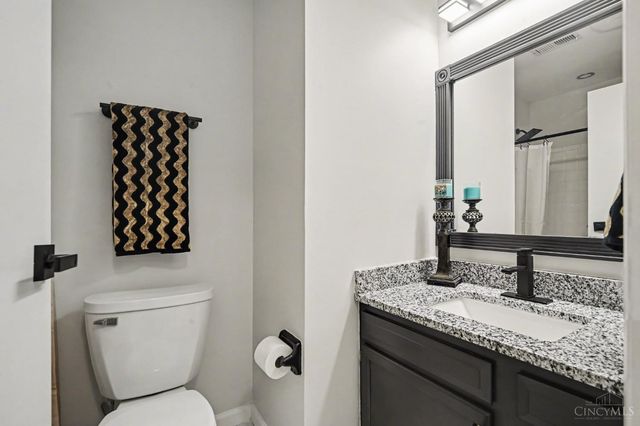 3004 Glenmore Avenue, Cincinnati, OH 45238