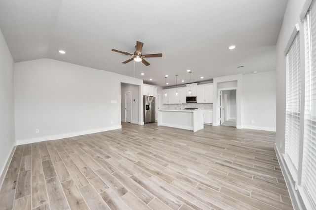 207 Orchard Laurel Drive, Alvin, TX 77511