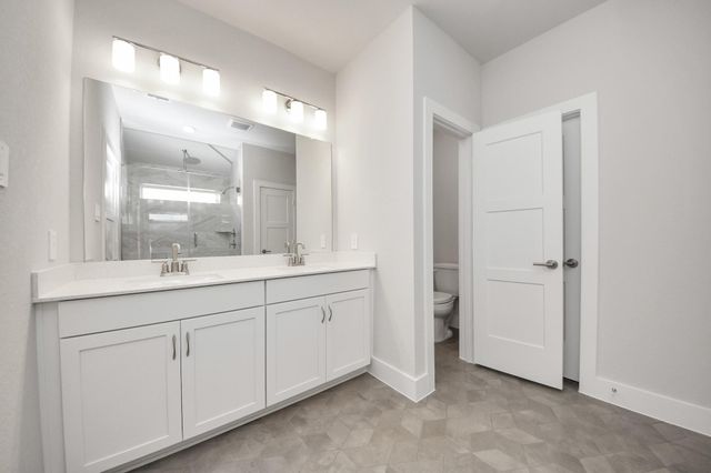 207 Orchard Laurel Drive, Alvin, TX 77511