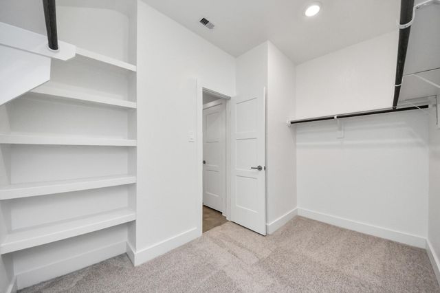 207 Orchard Laurel Drive, Alvin, TX 77511