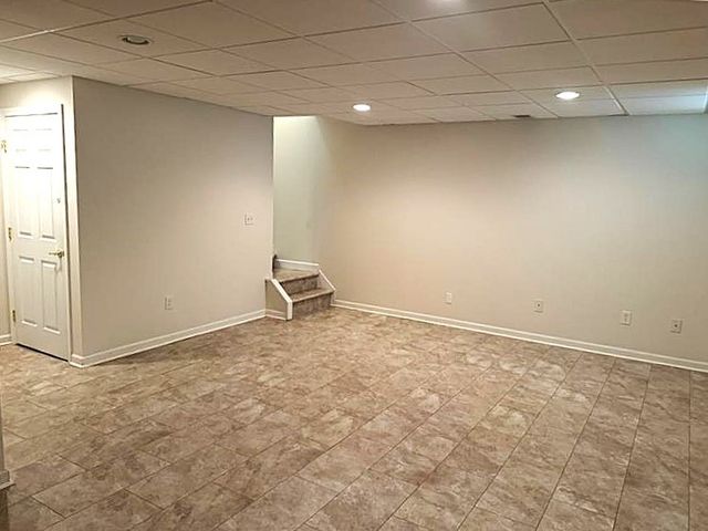 523 E Vanderbilt Drive, Adams Twp, PA 16046