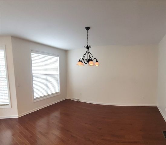 523 E Vanderbilt Drive, Adams Twp, PA 16046