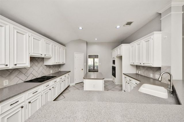 2622 Stonebury Lane, Sugar Land, TX 77479