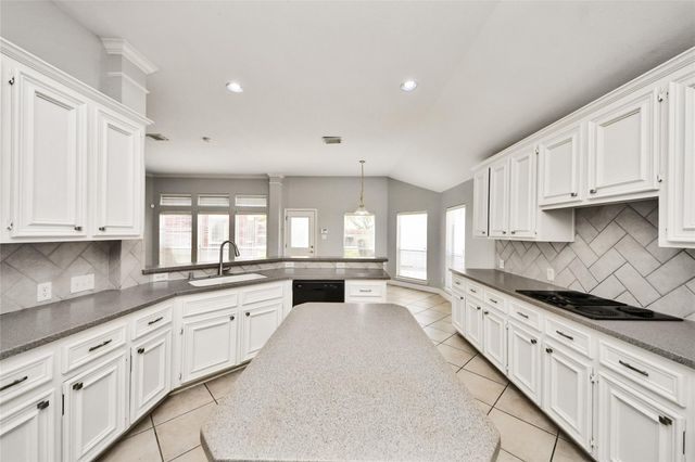 2622 Stonebury Lane, Sugar Land, TX 77479