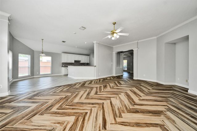 2622 Stonebury Lane, Sugar Land, TX 77479