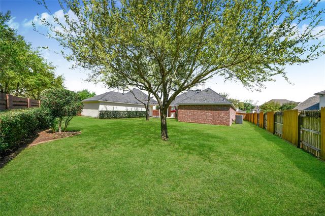 2622 Stonebury Lane, Sugar Land, TX 77479