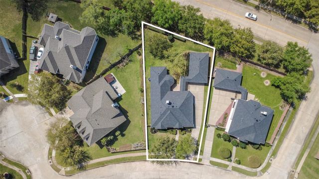 2622 Stonebury Lane, Sugar Land, TX 77479