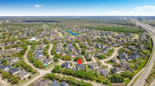 2622 Stonebury Lane, Sugar Land, TX 77479