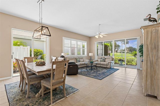 8752 52ND DRIVE E, Bradenton, FL 34211
