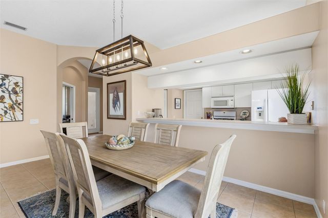 8752 52ND DRIVE E, Bradenton, FL 34211