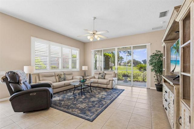 8752 52ND DRIVE E, Bradenton, FL 34211
