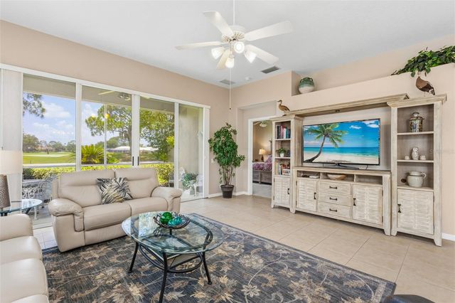 8752 52ND DRIVE E, Bradenton, FL 34211