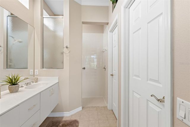 8752 52ND DRIVE E, Bradenton, FL 34211