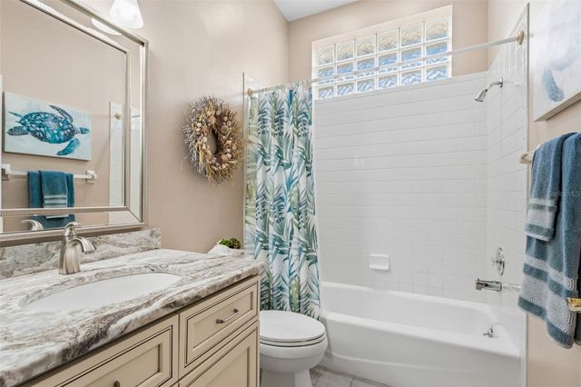8752 52ND DRIVE E, Bradenton, FL 34211