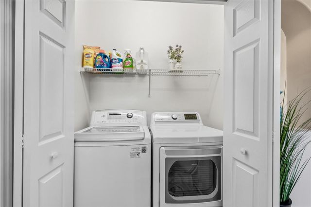 8752 52ND DRIVE E, Bradenton, FL 34211