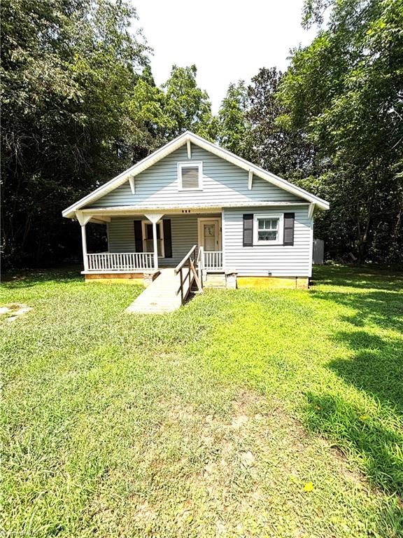 215 upton Street, Randleman, NC 27317