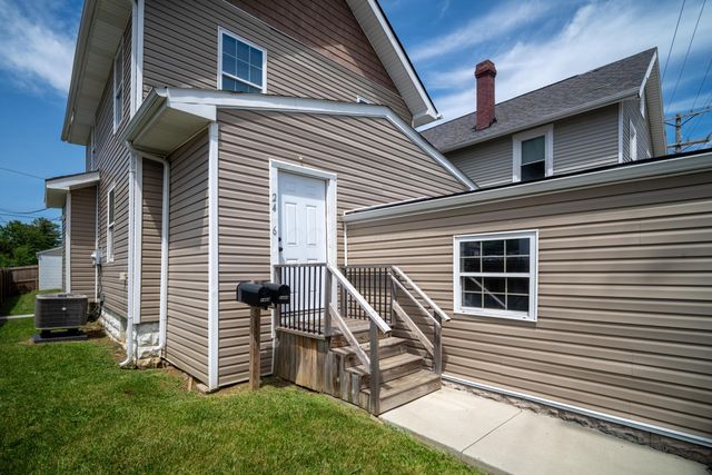 2464 Sullivant Avenue, Columbus, OH 43204