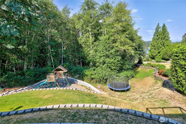 6110 Lakemont Lane, Bremerton, WA 98312
