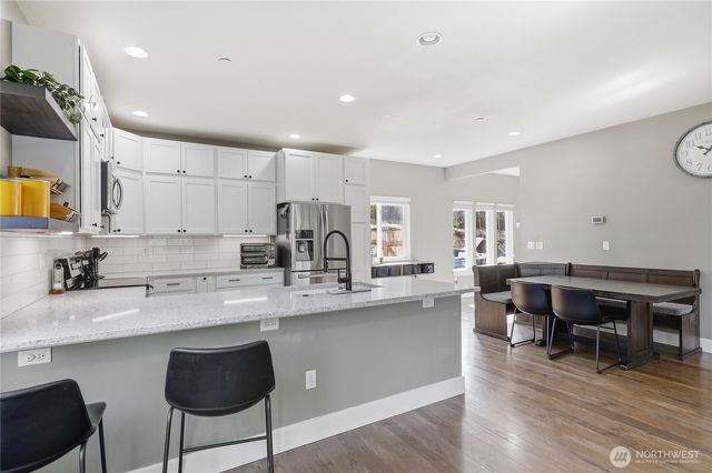 6110 Lakemont Lane, Bremerton, WA 98312